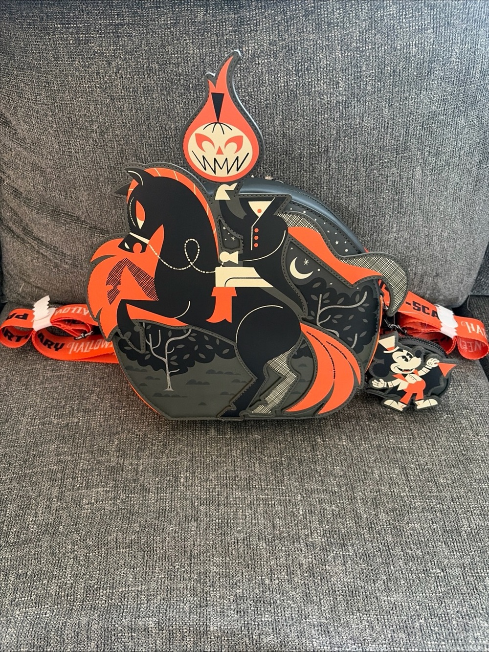 New Loungefly Halloween Headless Horseman Crossbody Bag/Backpack 2026 MNSSHP